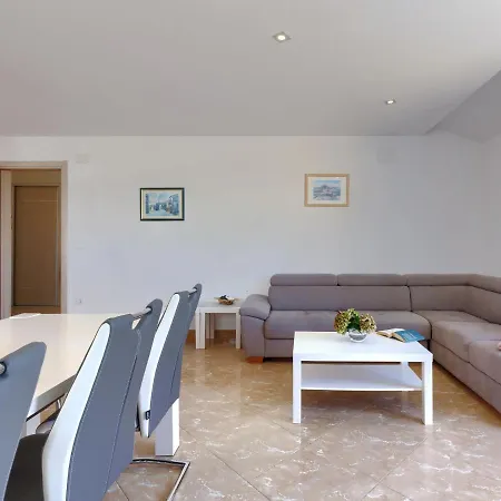 Krase By Interhome Apartment Pula