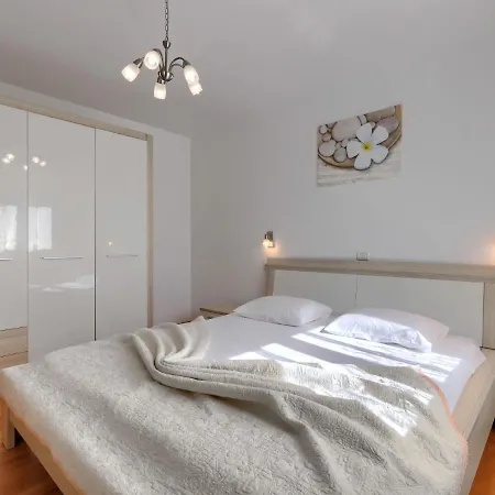 Apartment Krase By Interhome Pula